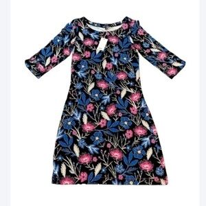 New with tags HATLEY pretty floral women’s dress. Stretch quality material
